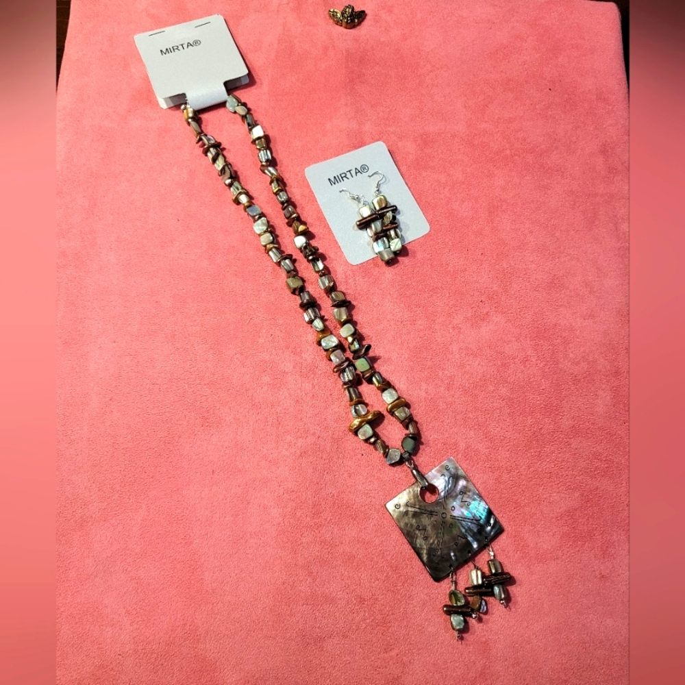 MIRTA® necklace and earring set
